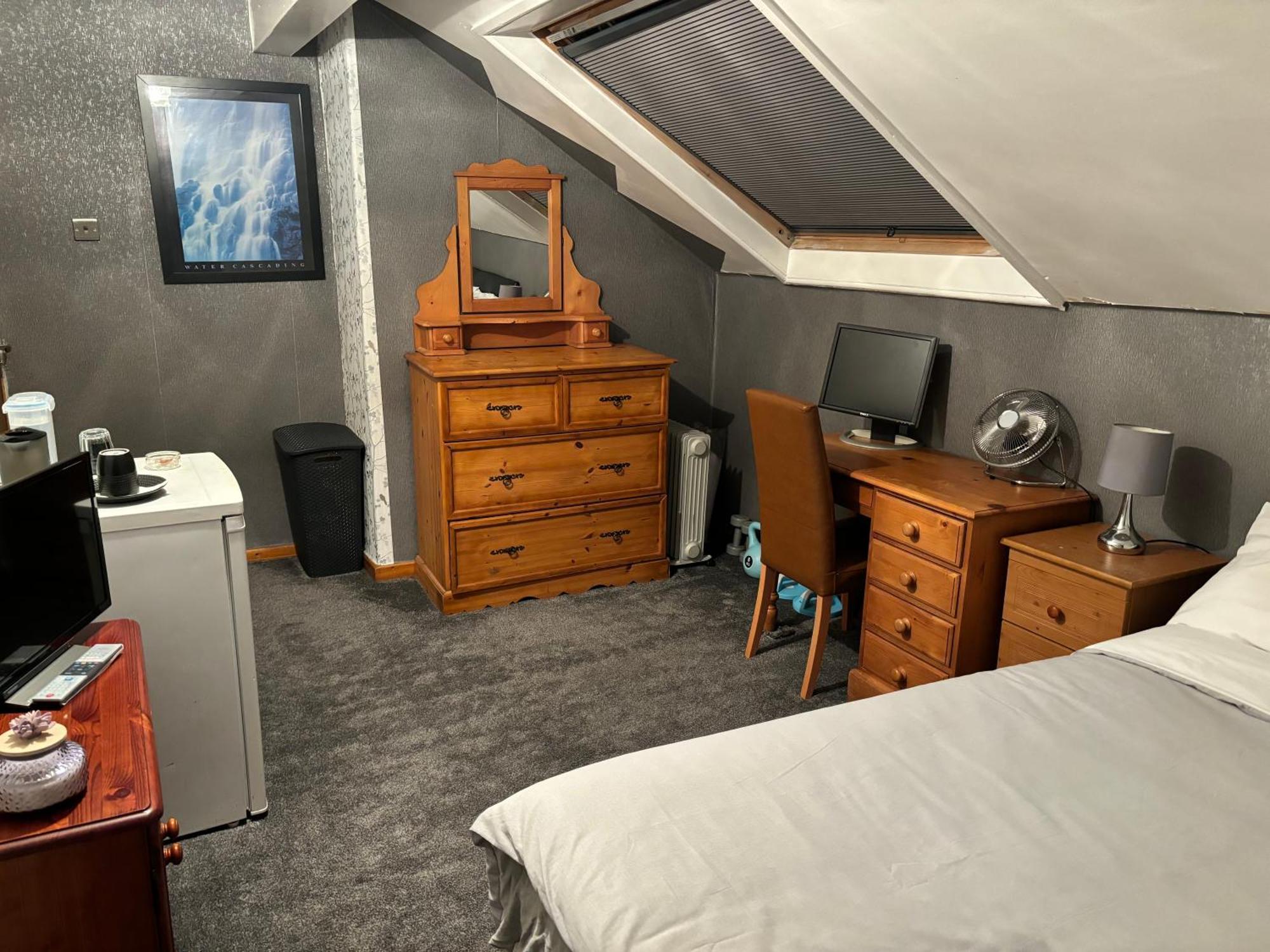 Kayumba Properties Ltd Leeds  Extérieur photo