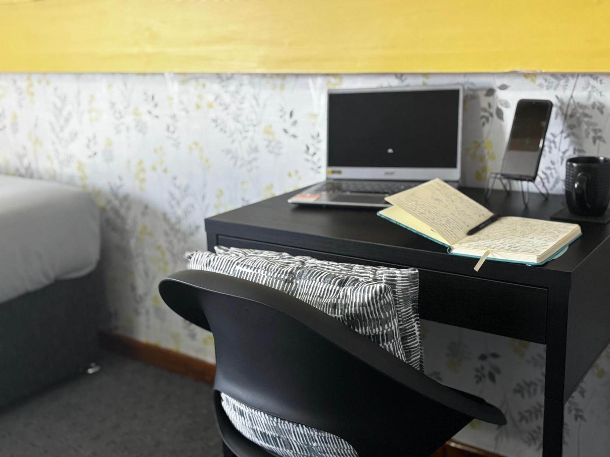 Kayumba Properties Ltd Leeds  Extérieur photo